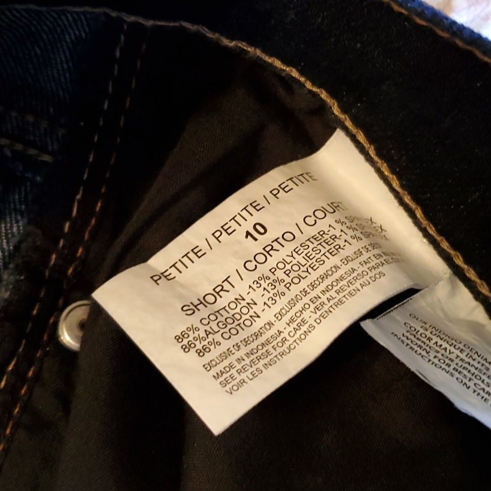 Jeans - Picture 2 of 3